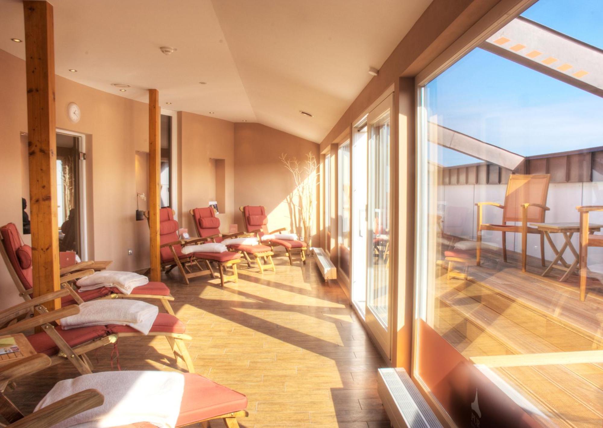 Strandhotel Остзебад Бинц Екстериор снимка